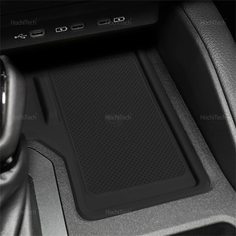 Wireless Charging Pad for Toyota Land Cruiser 250 Prado LC250 2024 2025 Central Control Charger  - Automotive LED Light